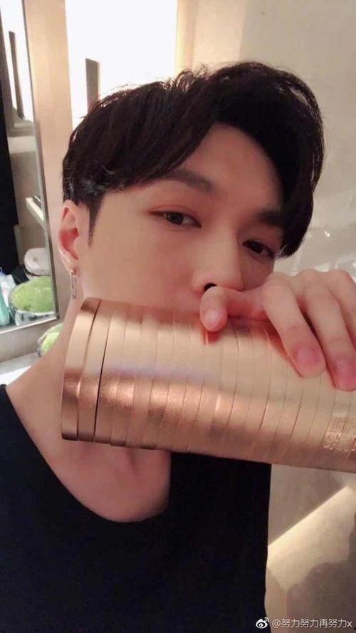 吃瓜娱乐视频张艺兴,吃瓜娱乐背后的实力派偶像