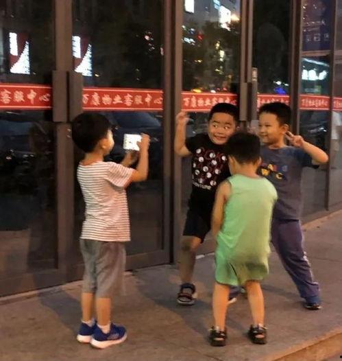 娱乐吃瓜头像男生,揭秘娱乐圈男星吃瓜头像背后的故事